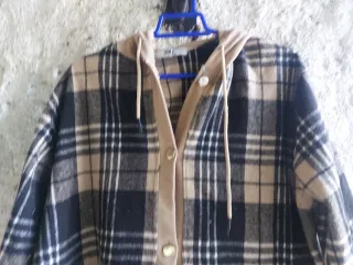 Chaqueta cuadros beige y negro