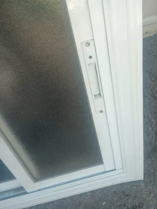 Ventana corredera aluminio esmerilado