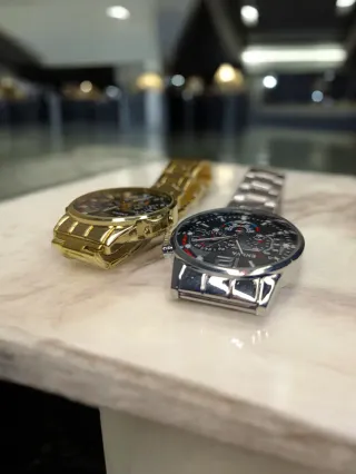2 Relojes Sport-Business | Cromado y Dorado.