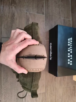 Zapatos de ante verde con cordones