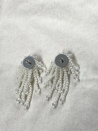 Pendientes de perlas y cristales