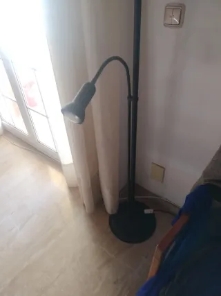 Lámpara de pie moderna