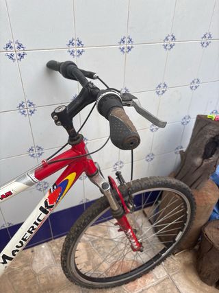 Bicicleta Maverick de montaña
