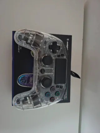 Mando PS4 Snakebyte Transparente