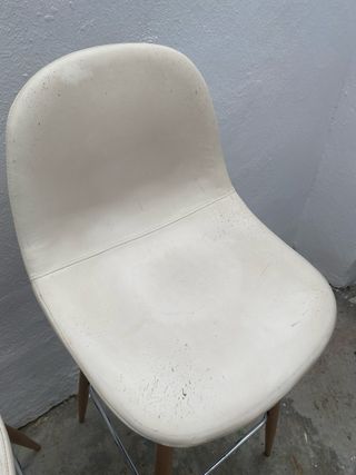 Conjunto 2 taburetes polipiel y madera