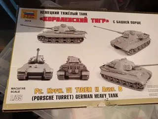 Maqueta Tanque Tiger II 1/35 Zvezda