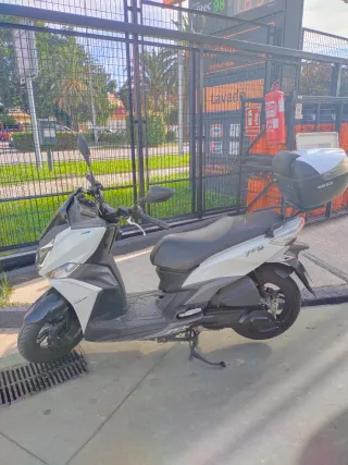 Sym 125 con 11.800 km del 2024