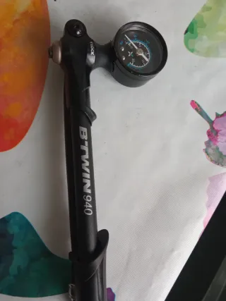 Bomba de aire amortiguador Btwin 940