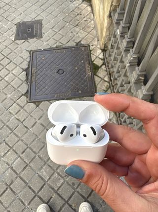 Airpods 4 Blancos