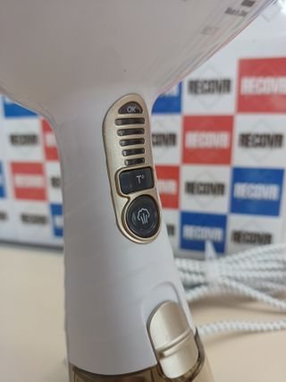 Plancha vapor vertical 1560W compacta – Conair