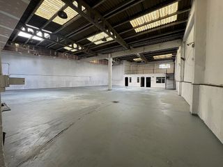Nave industrial en venta en Valdenoja - La Pereda en Santander