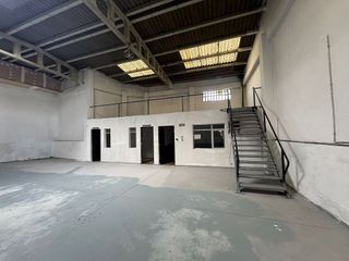 Nave industrial en venta en Valdenoja - La Pereda en Santander