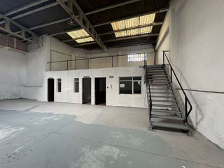 Nave industrial en venta en Valdenoja - La Pereda en Santander