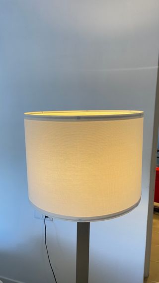 Lámpara de pie moderna