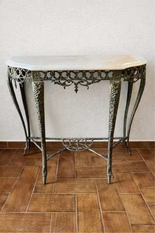 Mesa auxiliar mármol y bronce