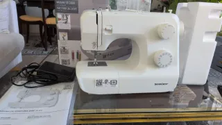 Máquina de coser Silvercrest poco uso