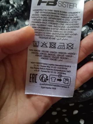 Mono negro lunares blancos manga larga