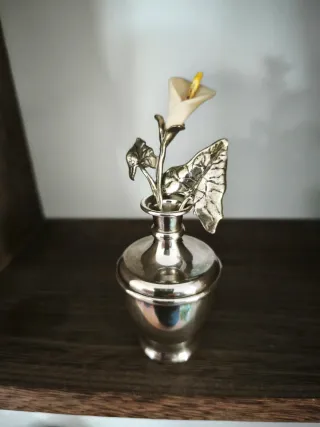 Flor de cala en plata