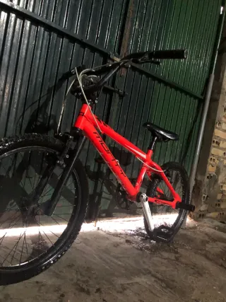 Bicicleta Monty Roja