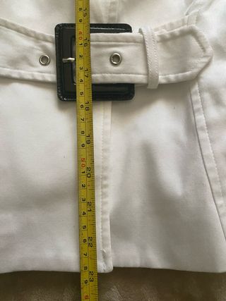 Giacca Blazer Bianca Vintage Smanicata con Cintura