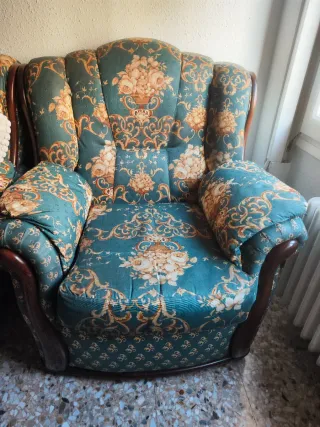 Conjunto de sofás de tela y madera