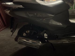 Honda Dylan gris automática