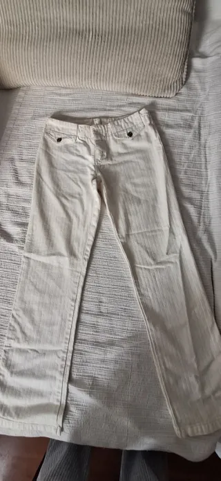 Pantalón vaquero blanco