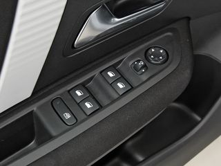 Citroën C4 Hybrid 145 ë-DCS6 Plus