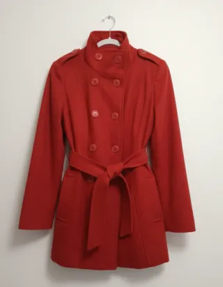 Abrigo de lana cruzado rojo