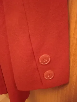 Abrigo de lana cruzado rojo