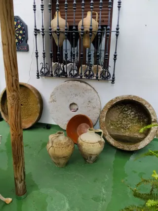 Cántaros antiguos de cerámica