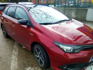 Toyota Auris híbrido 2018 (ranchera)