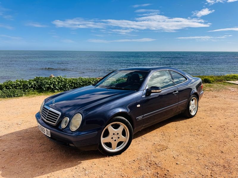 Mercedes-Benz CLK 320 Auto - foto 1