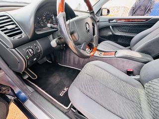 Mercedes-Benz CLK 320 Auto