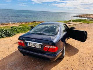 Mercedes-Benz CLK 320 Auto