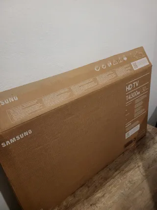 Samsung TV T4300 32 HD Smart TV