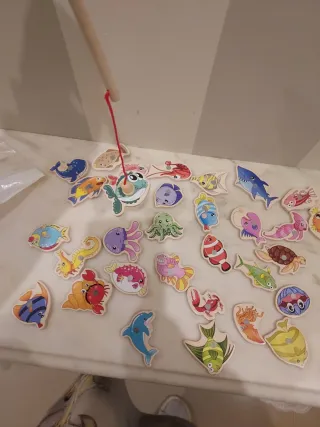 4 Puzzles de Madera Infantiles y un juego de mader