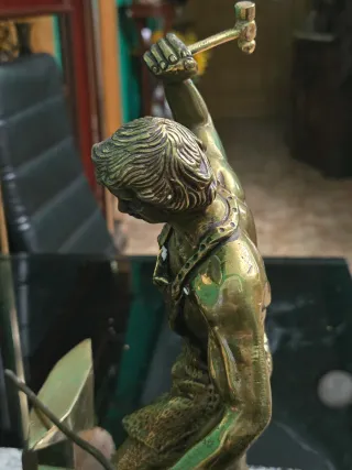 Figura Bronce Herreros Escultor Victor Rousseau
