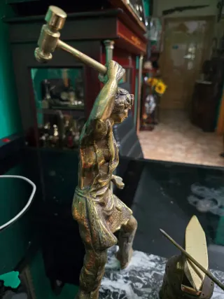 Figura Bronce Herreros Escultor Victor Rousseau