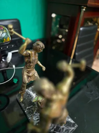 Figura Bronce Herreros Escultor Victor Rousseau