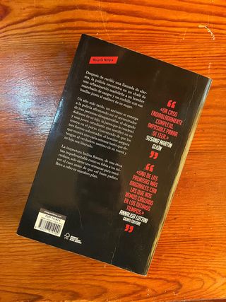 Las otras niñas y el buen padre - Santiago Diaz