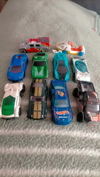 Lote 10 coches de juguete