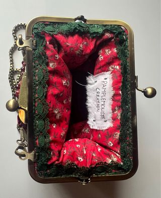 Bolsa artesanal (100% feito à mão)