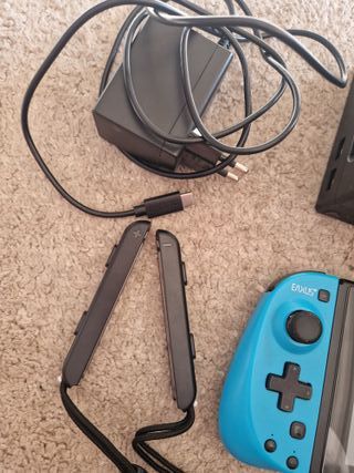 Nintendo Switch + Accesorios + Protector
