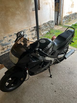 Honda VFR 750 F 1988 Negra