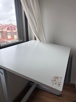 Mesa de arquitecto inclinable