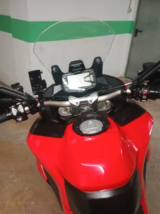 Ducati Multistrada 1200 Roja