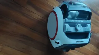 Aspirador Miele Blanco y Negro