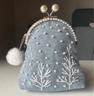 Porta-moedas artesanal (100% feito à mão)