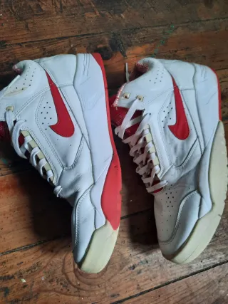 Nike Hombre Blancas y Rojas Originales